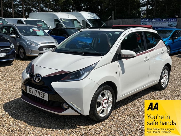 image for 2017 Toyota AYGO 1.0 VVT-i x-claim Funroof Euro 6 5dr HATCHBACK Petrol Manual