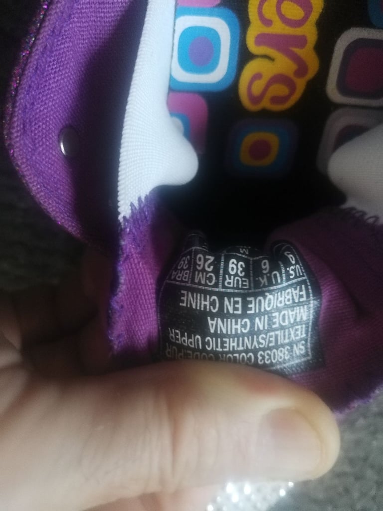 Skechers adult size 6uk 39euro Twinkle used excellent condition 