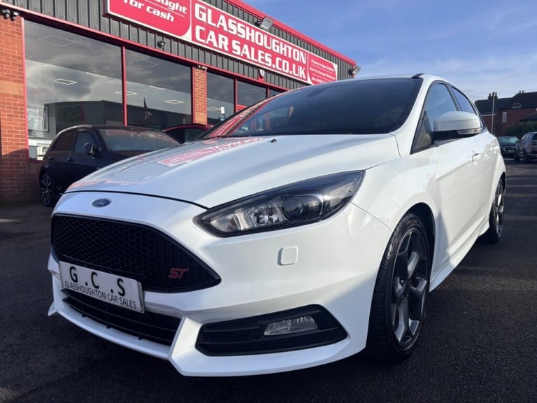  Ford Focus 2.0T EcoBoost ST-3 5dr - FSH - Petrol