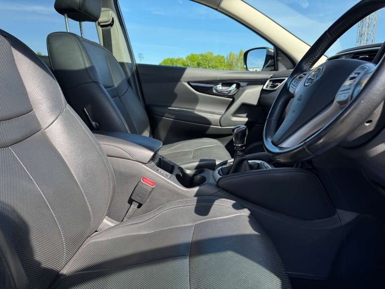 2017 Nissan Qashqai 1.6 Qashqai Tekna dCi 4x4 4WD 5dr - NATIONAL DELIVERY* SUV Diesel Manual