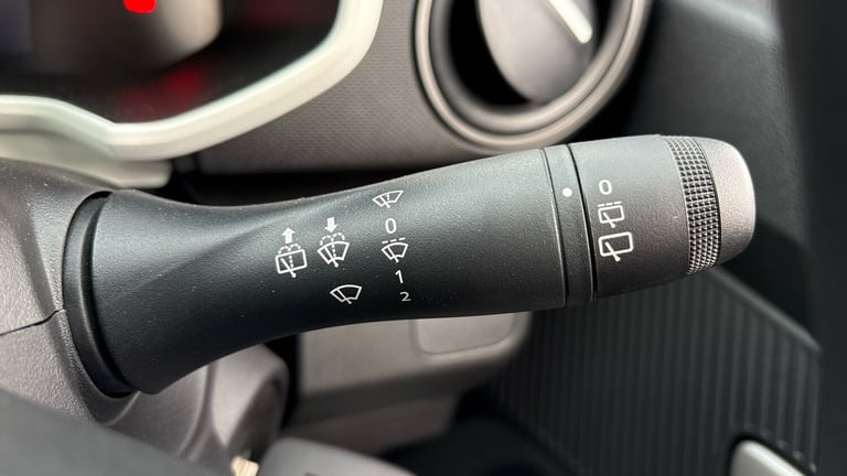 2025 Dacia Spring 27kWh Expression 65 48kW 5dr Auto Electric Hatchback Hatchback Electric Automatic