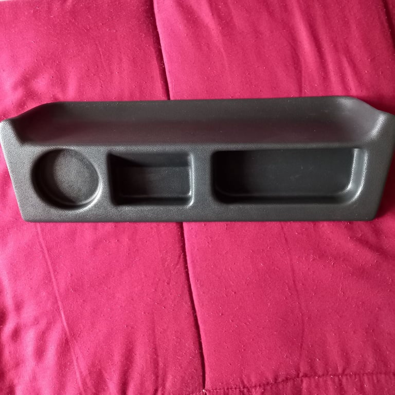image for Daihatsu Fourtrak Drink Holder
