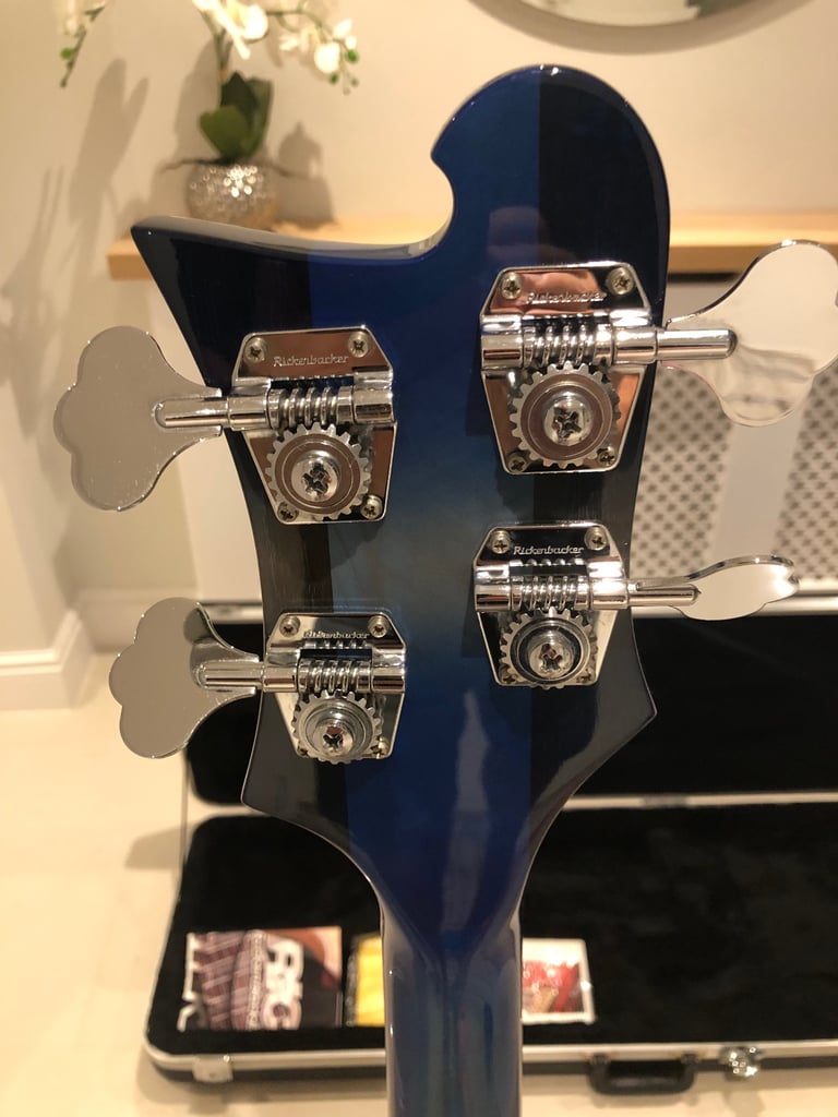Rickenbacker 4003 limited blue burst colour 