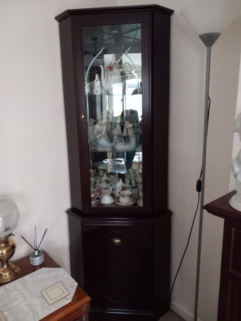 Wooden corner display cabinet