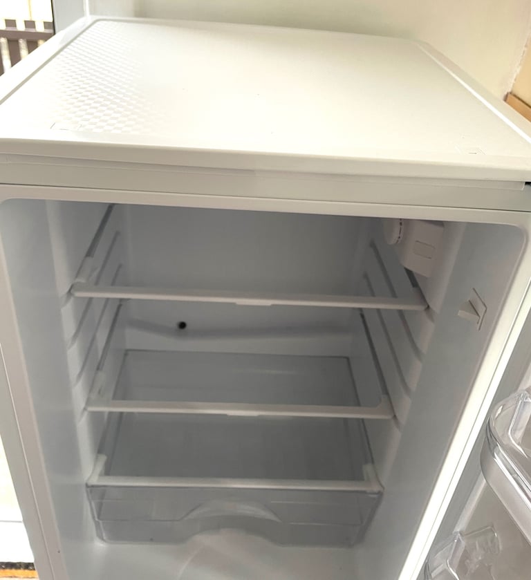 White Fridge/Freezer  3 drawer 6 months old immaculate 