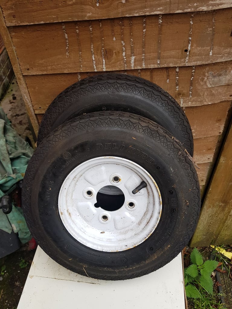 2 brand new weels tyres 480.400.8