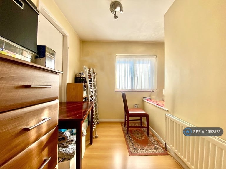 3 bedroom house in Warden Avenue, Harrow, HA2 (3 bed) (#2682873)