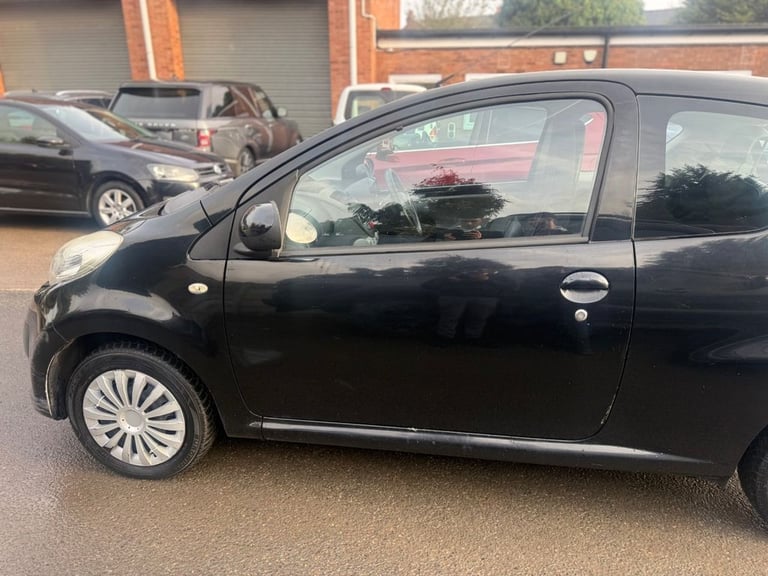 2010 Citroen C1 1.0i VTR+ Hatchback 3dr Petrol Manual Euro 4 (68 ps) Hatchback Petrol Manual - Image 14