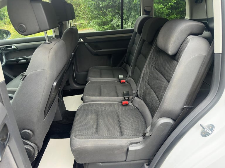 2013 Volkswagen Touran 1.6 TDI SE DSG Euro 5 5dr MPV Diesel Automatic