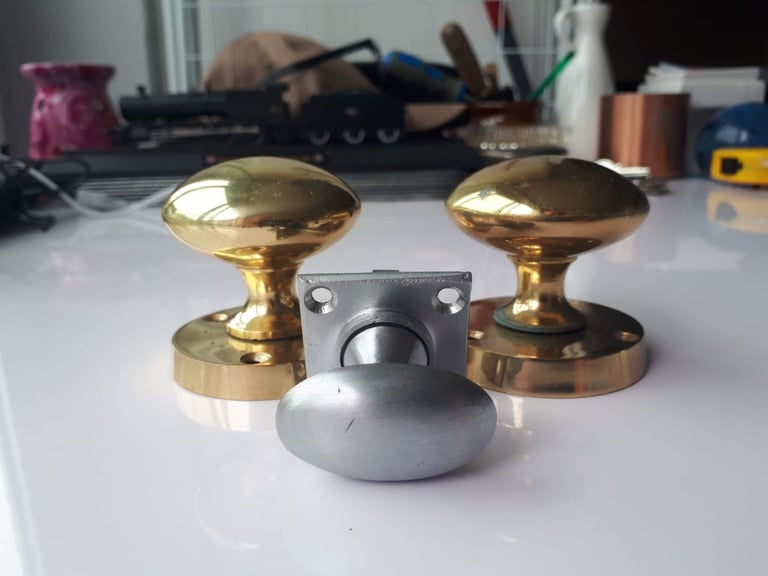 image for Cast Iron Bathroom Thumb Lock and Pair of Brass Mortice Knobs Wardrobe, Cupboard, Cabinet