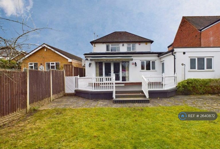 3 bedroom house in Newlands Drive, Birmingham, B62 (3 bed) (#2640872)