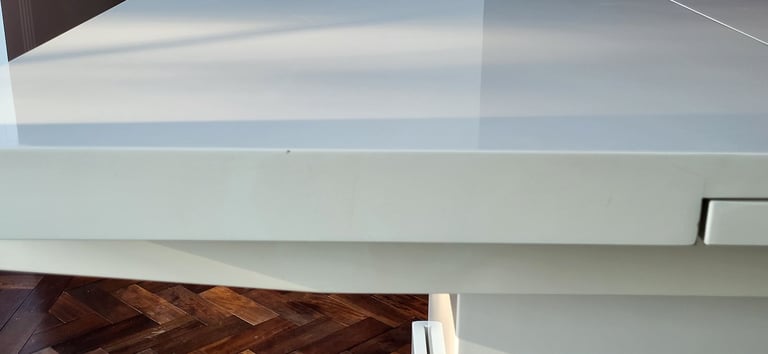 TWO IN ONE COFFEE/DINING TABLE