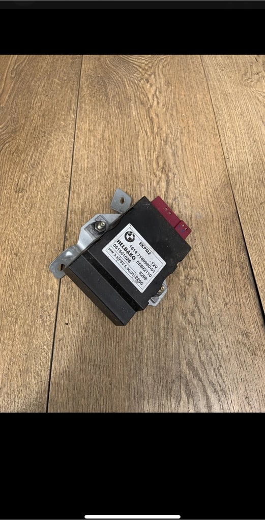 BMW 1 3 5 6 Series E60 E63 E87 E90 Control Unit Sensor Fuel Pump ECU
