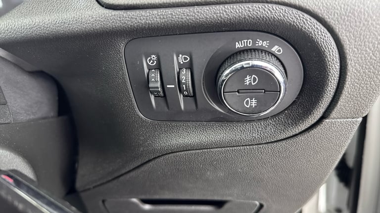 2021 Vauxhall Grandland X 1.2 Turbo SE Premium 5dr HATCHBACK PETROL Manual