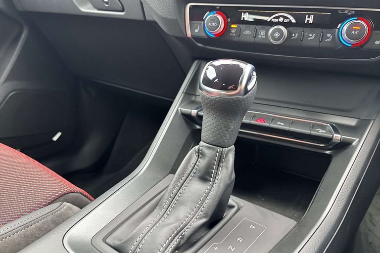 2022 Audi Q3 40 TFSI Quattro S Line 5dr S Tronic SUV Petrol Automatic