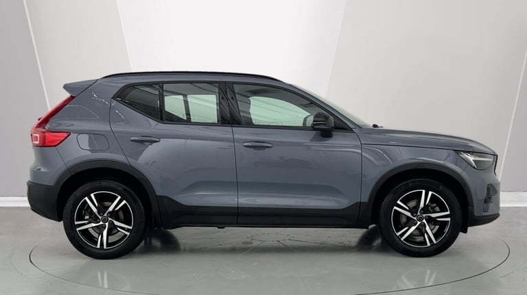 2022 Volvo XC40 Plus, B3 mild hybrid, Petrol, Dark Estate Petrol Automatic
