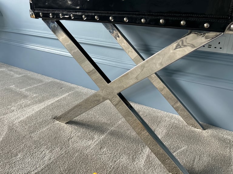Side Tables - Black & Stainless Steel Cross Legged 