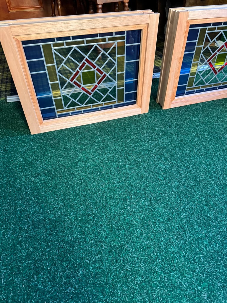 Hardwood stained glass windows 
