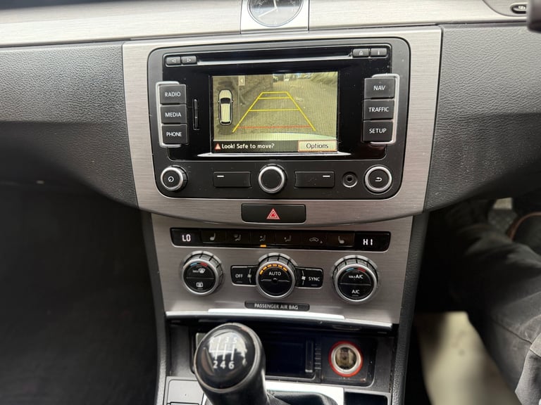 2014 Volkswagen Passat 2.0 TDI Bluemotion Tech Executive Style 5dr ESTATE Diesel Manual