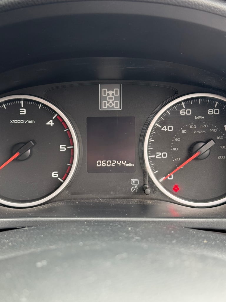 Mitsubishi, L200, Pick Up, 2016, Manual, 2442 (cc)