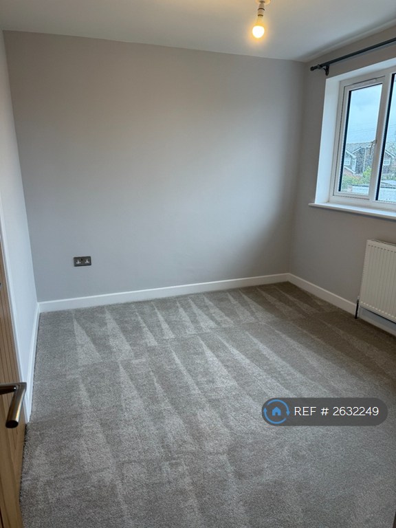 3 bedroom house in Larchgrove Walk, Weston-Super-Mare, BS22 (3 bed) (#2632249)