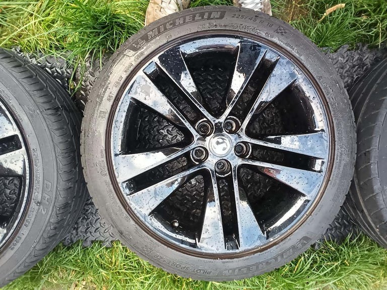 VAUXHALL 18" ALLOYS WHEELS & TIRES Gloss Black 5x105 pcd 