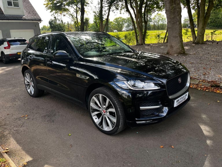 image for Jaguar F-PACE 2.0 D180 R Sport Auto AWD,Black &amp; White lth,pan roof,22s,fsh