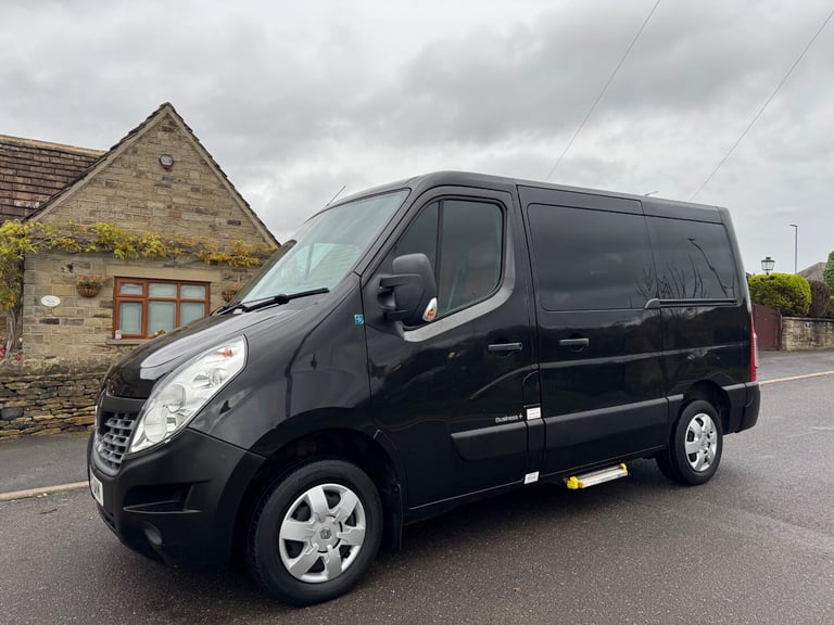 2017 Renault Master 2017 RENAULT MASTER 2.3 DCI 28 BUSINESS + SWB EURO 6 WINDOW VAN PANEL VAN Die...