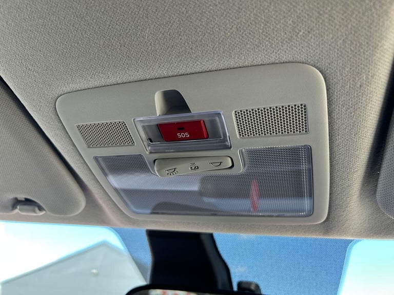 2024 Hyundai i10 1.0 Premium Hatchback 5dr Petrol Auto Euro 6 (s/s) (63 ps) Hatchback PETROL Auto...