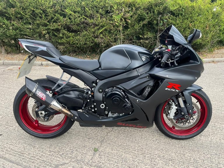 image for 2017 17 SUZUKI GSXR 600 L7 GSXR600 SPORTS 600 SUPERSPORT BLACK - 5k MILES ONLY