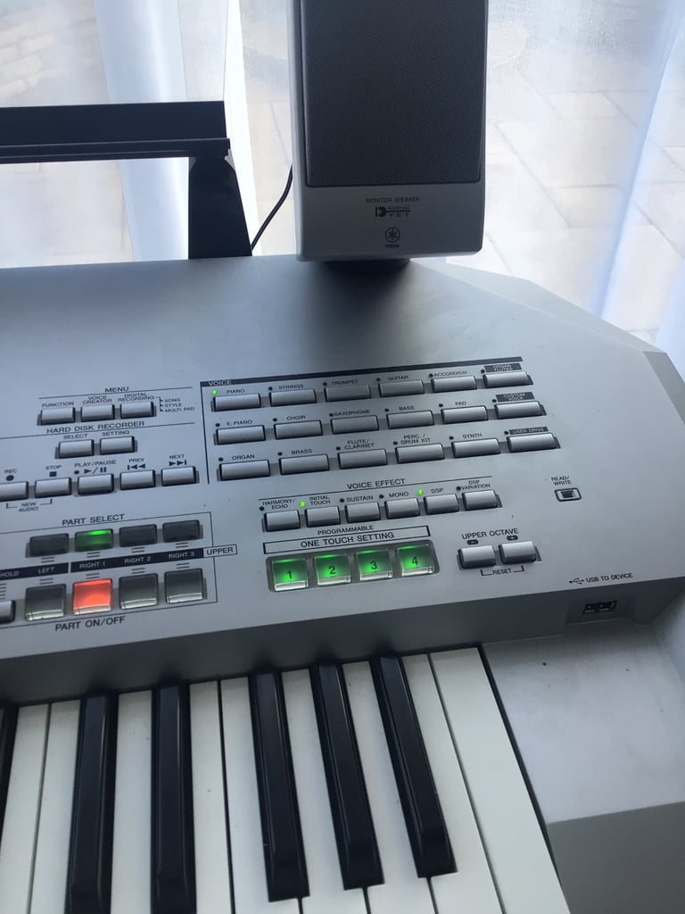 Yamaha tyros two keyboard 