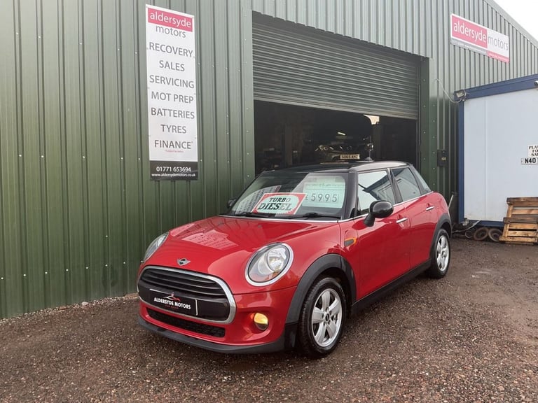 2017 MINI Hatch 1.5 Cooper D Hatchback 5dr Diesel Manual Euro 6 (s/s) (116 ps) Hatchback Diesel M...