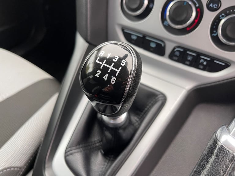 2013 Ford Focus 1.6 TDCi 115 Zetec S 5dr HATCHBACK DIESEL Manual