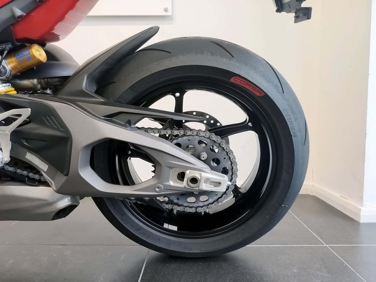 2025 Ducati Streetfighter V4S Ex-Demo Red 1,470 Miles | £325 Dep & £325 pcm