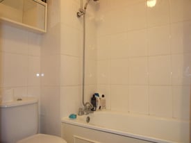 image for Single room to rent knaphill