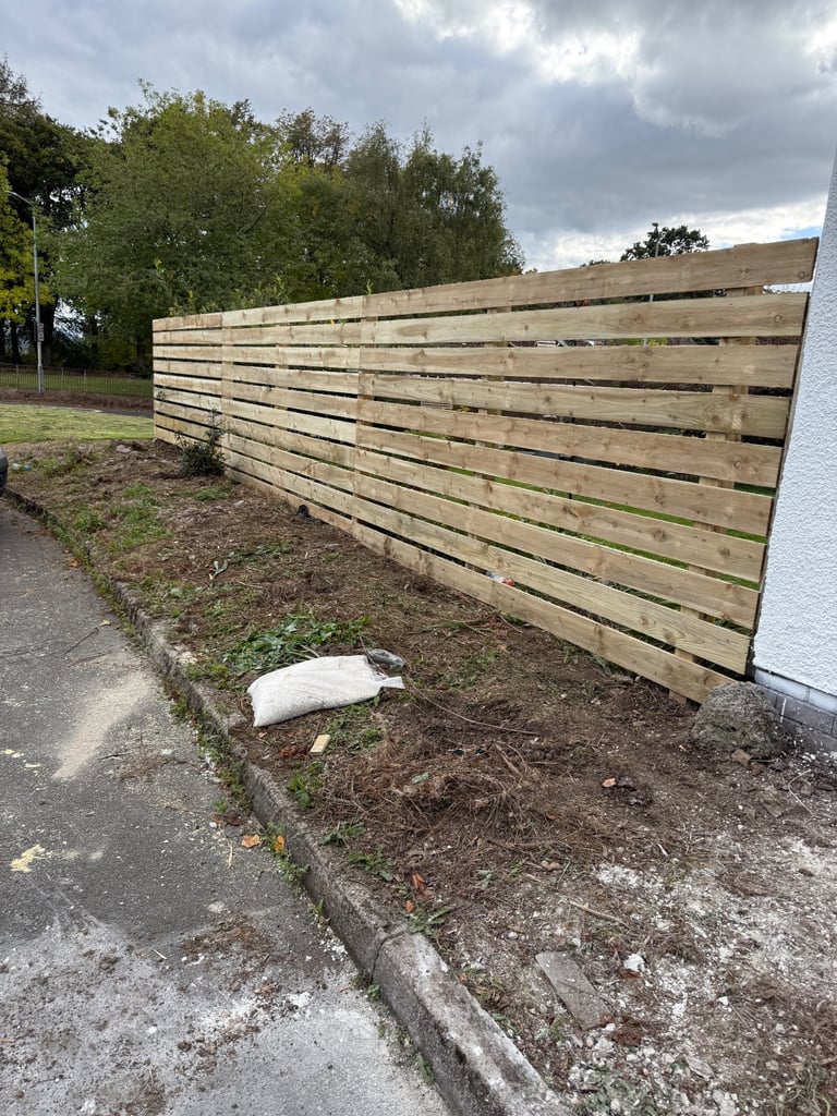image for Fencers available after stormy conditions 
