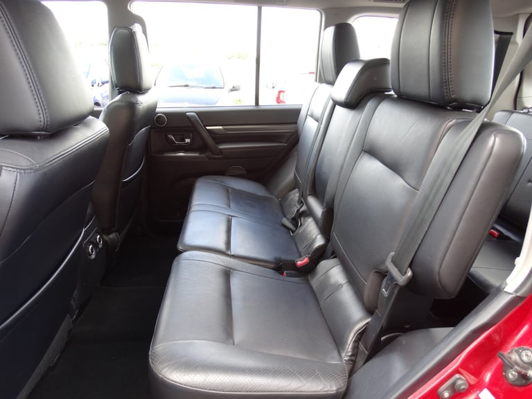 2009 MITSUBISHI SHOGUN 3.2 DIESEL DIAMOND DI-D LWB 7 SEATS AUTO 4WD TOW BAR RED