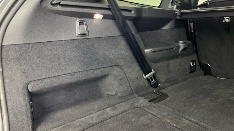 2025 Volvo XC90 Ultra, T8 AWD Plug-in hybrid, Dark, 7 Seats (BLIS, Panoramic Sunroof) Estate Petr...