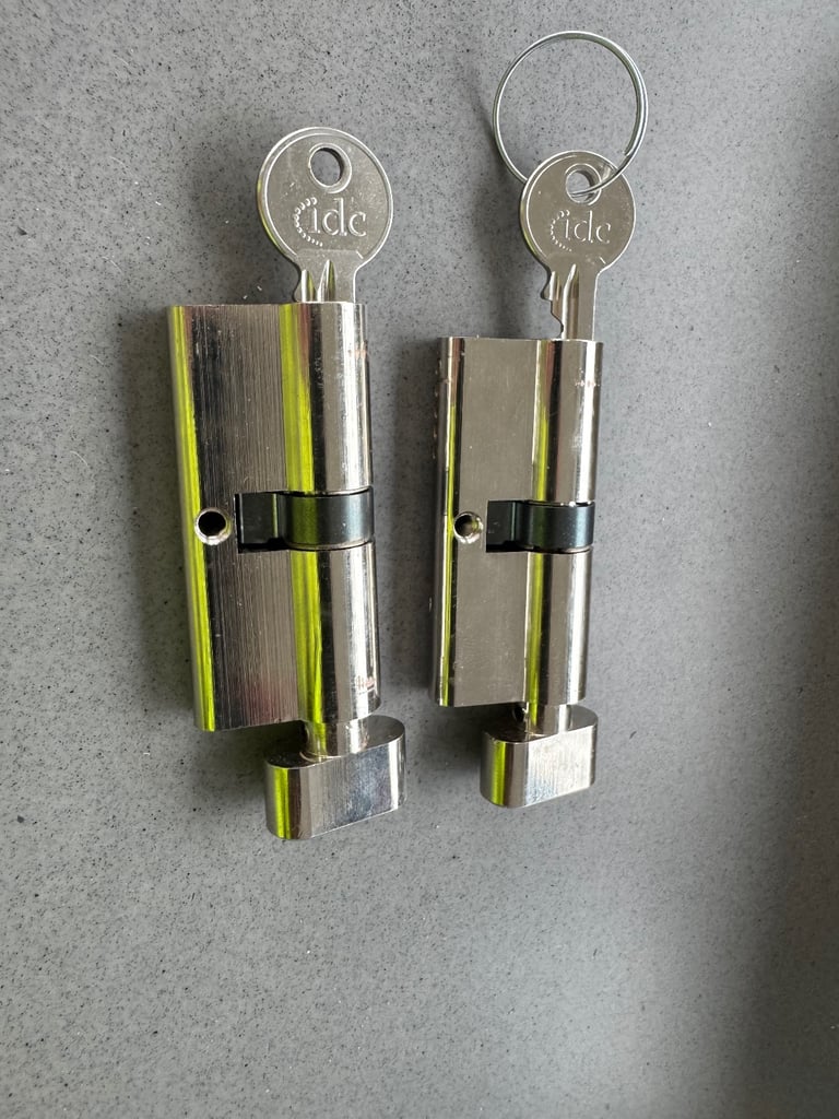 image for 1pr euro locks with thumb latch