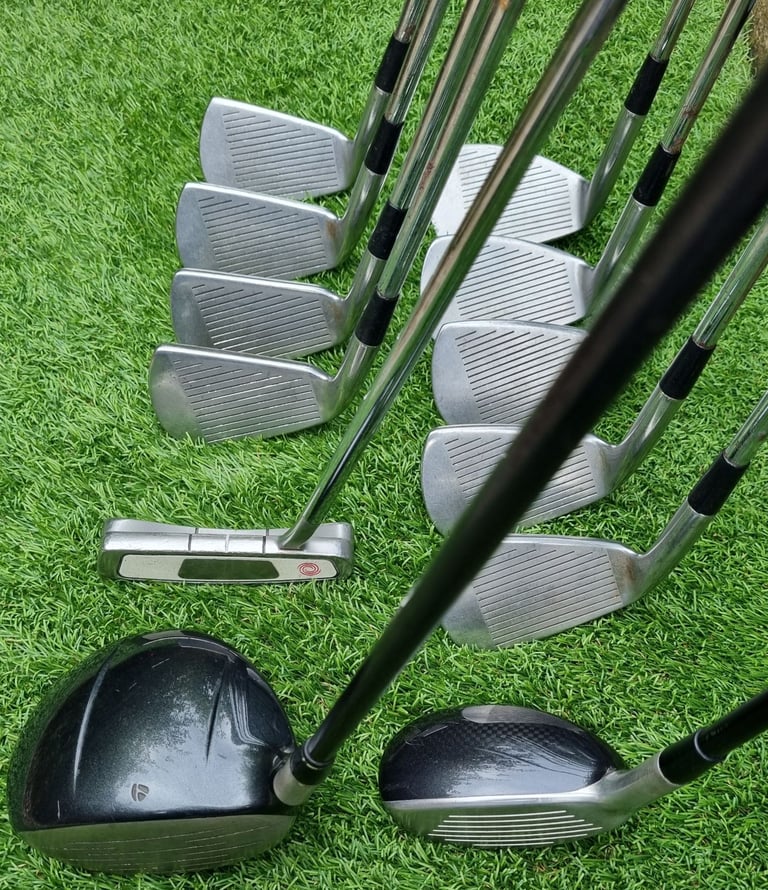 Taylor Made, Mizuno, Odyssey, R320 driver, Fli-Hi hybrid, Odyssey putter, stand-bag & MORE 