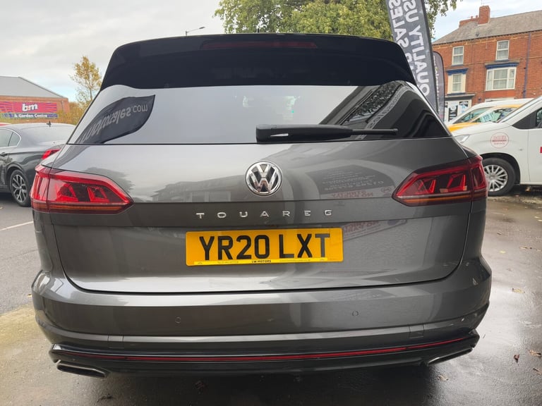 2020 Volkswagen Touareg 3.0 V6 TDI 4Motion Black Edition 5dr Tip Auto ESTATE Diesel Automatic
