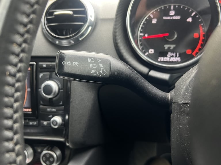 AUDI TT 2.0 TDI Black Edition 2013