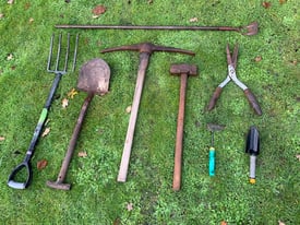 Garden Tools A Set Of Garden Digging Tools Job Lot Delivery Available