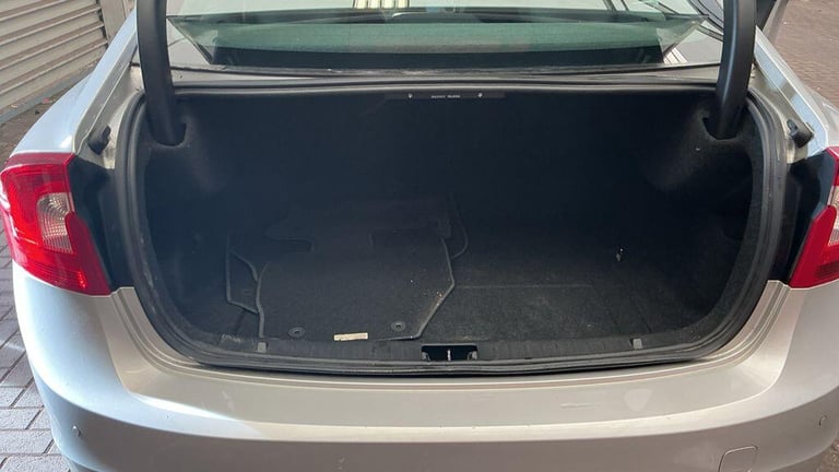 2012 Volvo S60 2.0 D3 SE Lux Euro 5 (s/s) 4dr SALOON Diesel Manual