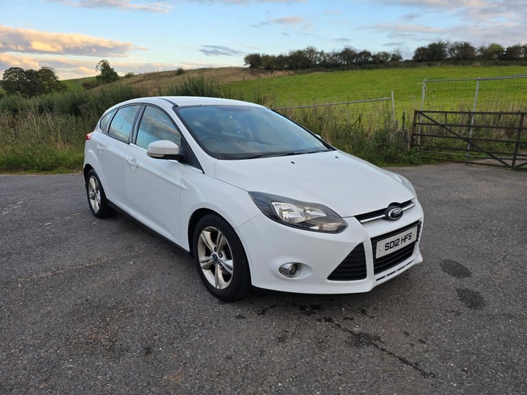 Ford, FOCUS, Hatchback, 2012, Manual, 1560 (cc),5 doors - Image 2