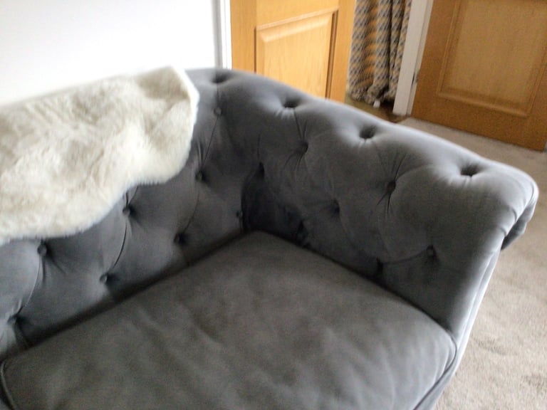 Chesterfield Alexander James sofa Excellent condition 