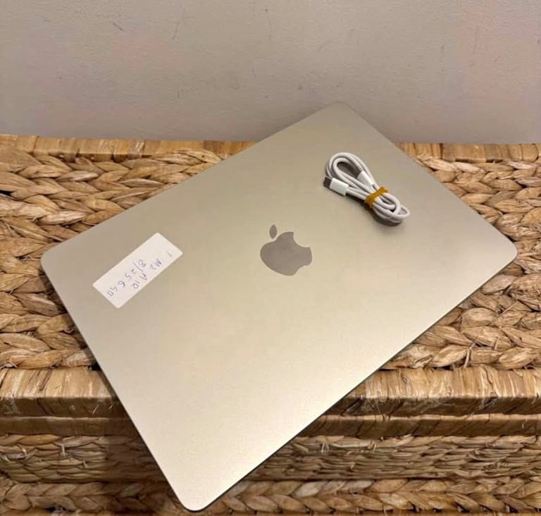 Apple MacBook Air M2 13.6 inch 256GB 8GB
