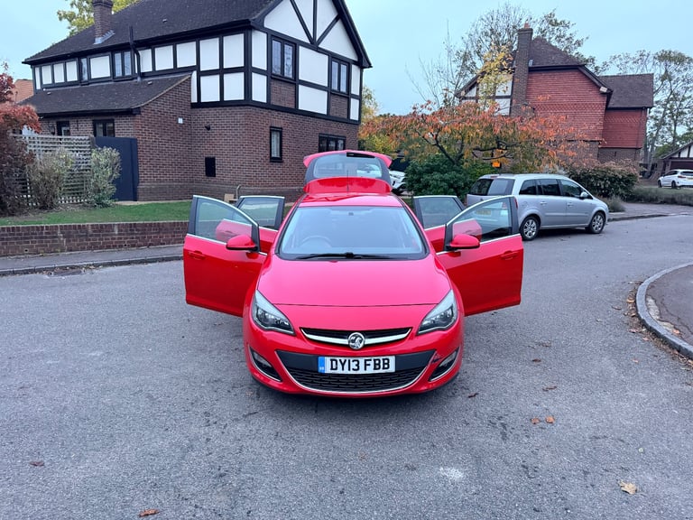 Vauxhall, ASTRA, Hatchback, 2013, Manual, 1364 (cc), 5 doors