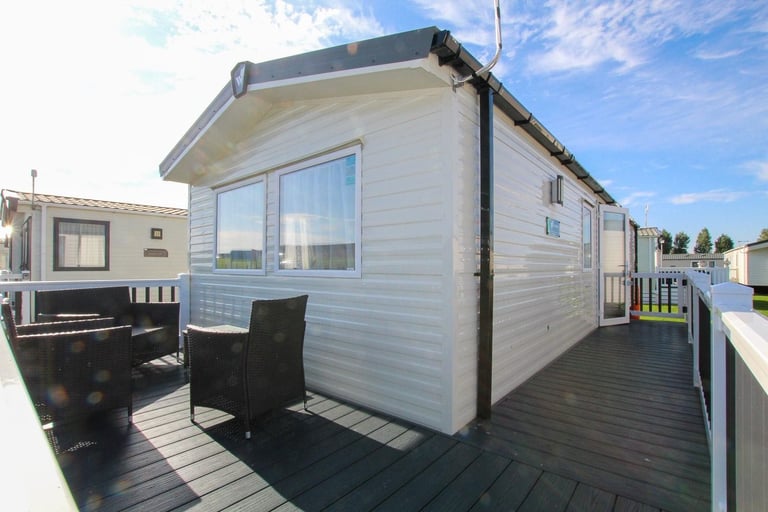 Willerby Midhurst 2024 static caravan + decking at New Beach, Dymchurch, Kent