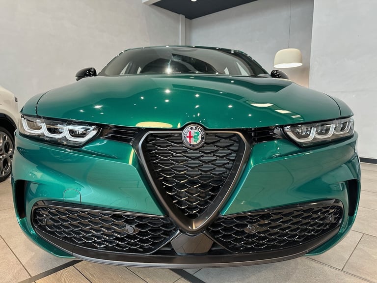 2025 Alfa Romeo Tonale 1.3 PHEV Veloce 5dr Auto Hatchback Petrol Parallel PHEV Automatic